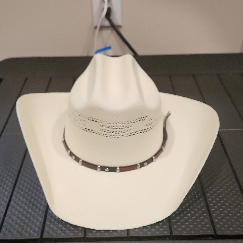 Classic Cream Cowboy Hat with Band